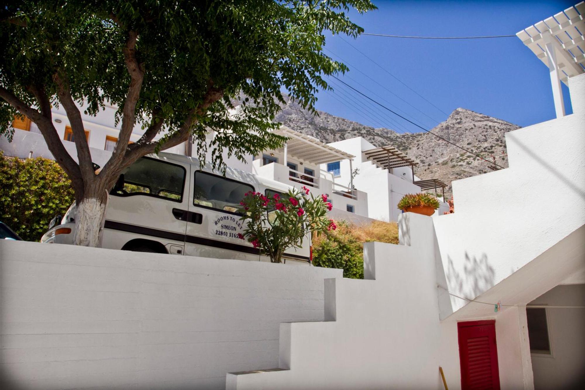 Simeon Rooms & Apartments Kamares  Exterior photo